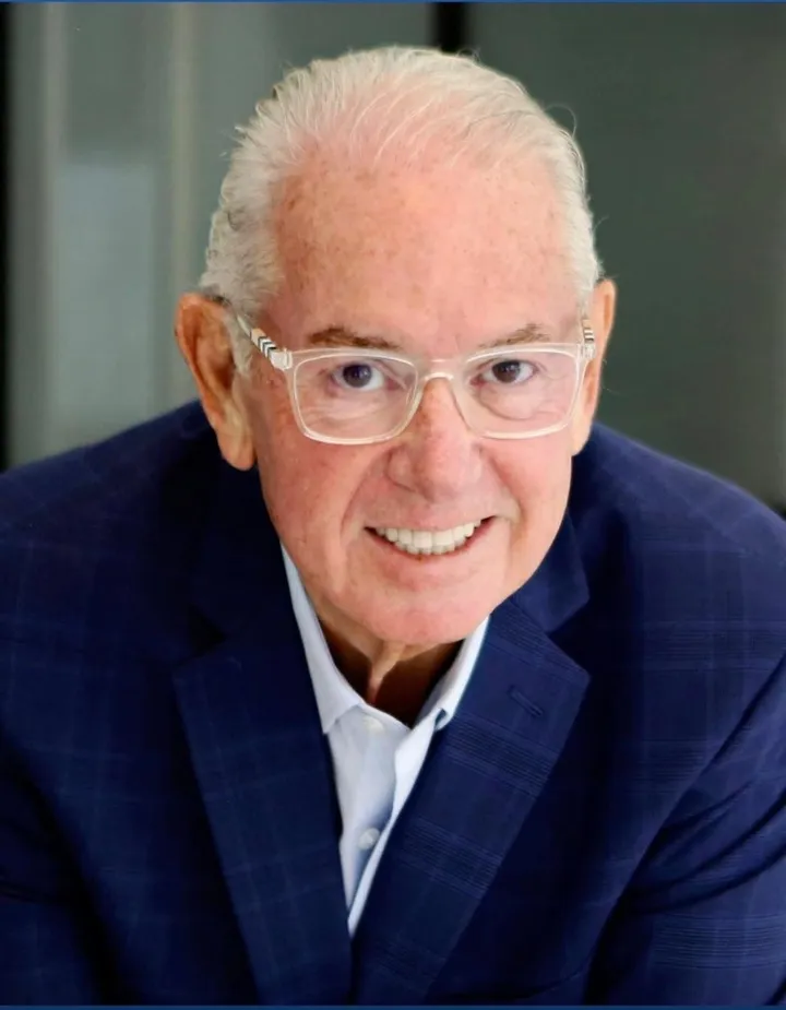 Portrait of Gary Bennett